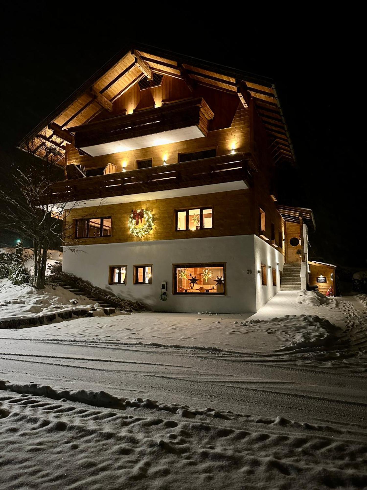 Alpen Lodge Riezlern Exterior foto